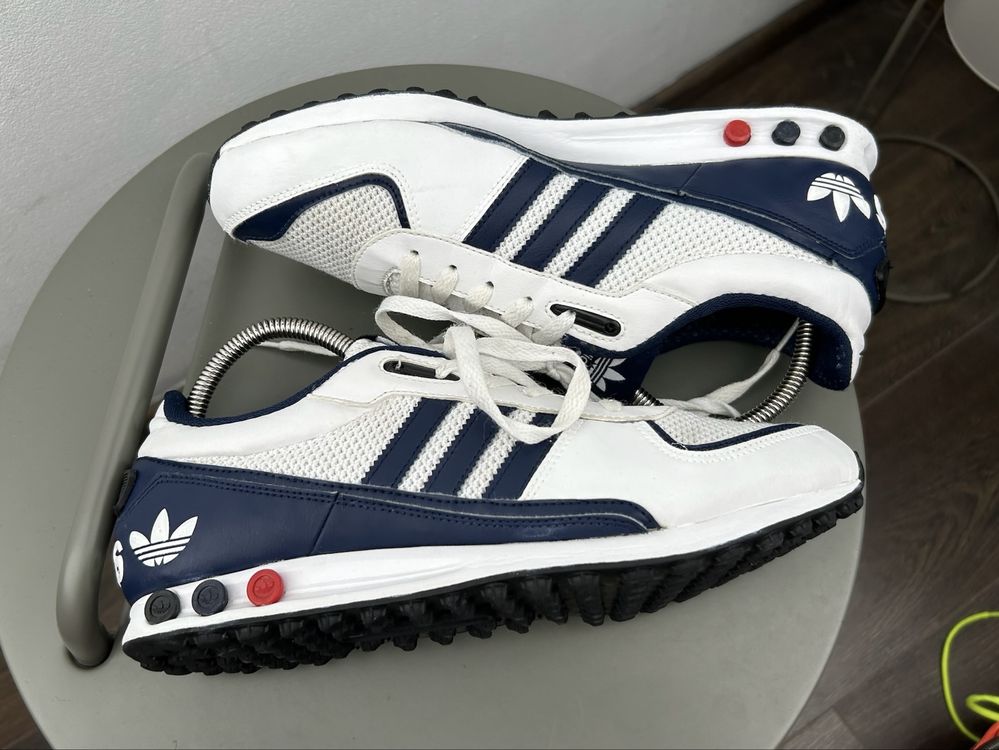 Оригінал! Кросівки Adidas La Trainer 42.5 розмір 03729