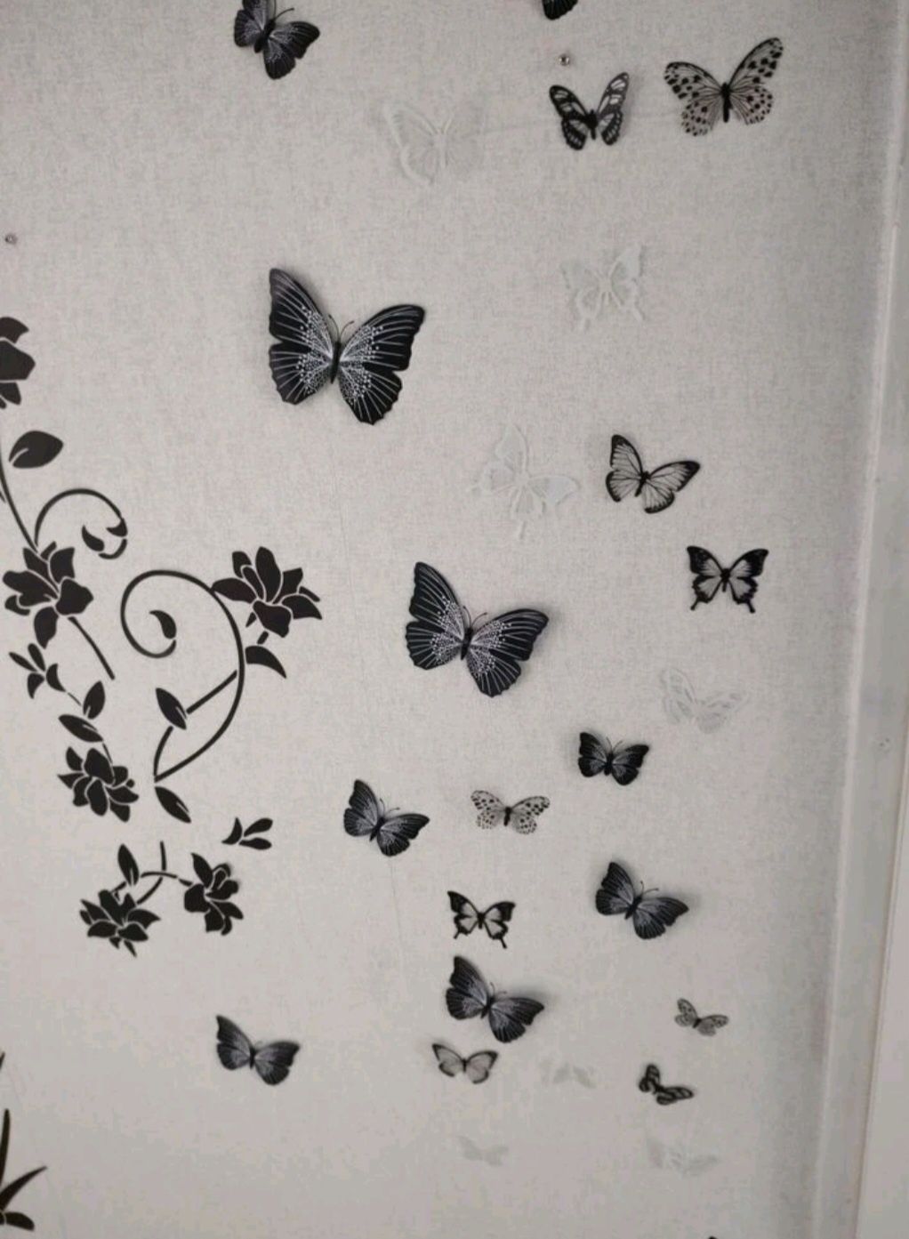 Nowe motyle z magnesem czarno-białe 24 sztuki