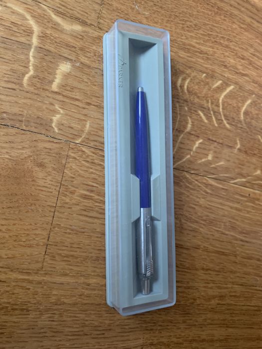 Caneta Parker - aço escovado e azul marinho