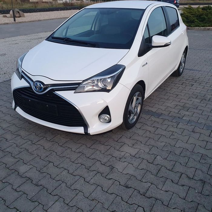 Toyota Yaris 1,5 Hybrid Kamera Serwis ASO 76tys.km
