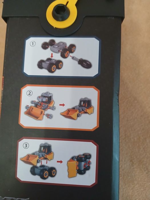 Трактор+викрутка+шурупи, конструктор будівельний