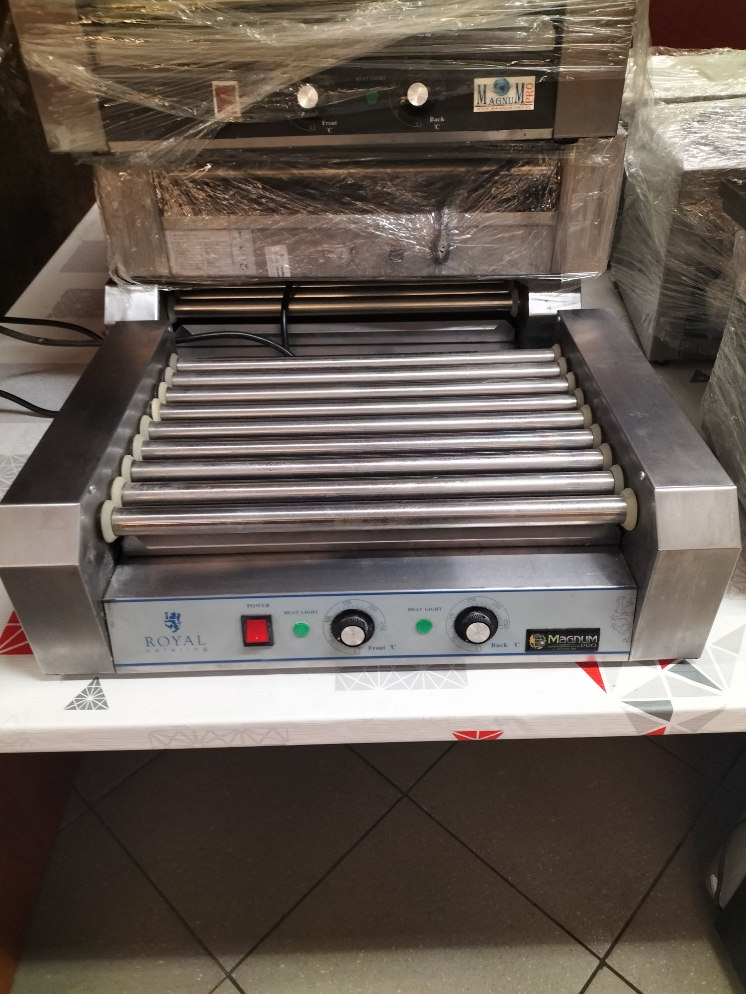 Roller grill elektryczny do parówek Hod dog Royal Catering