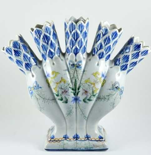 Caixa em cerâmica de Alcobaça