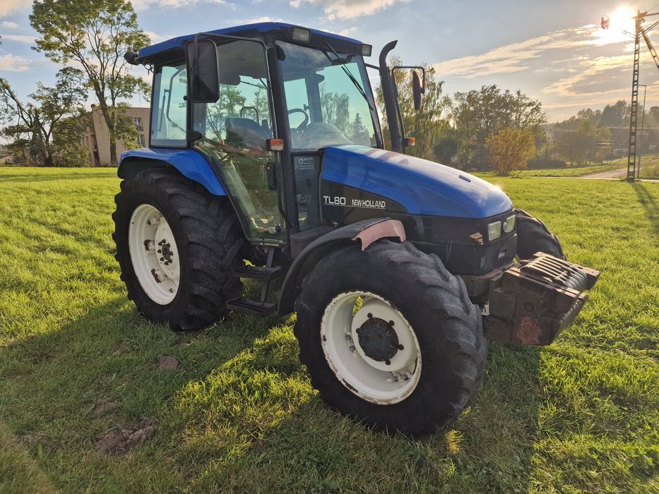 Traktor  New Holland TL80  Orginalny stan cena Brutto
