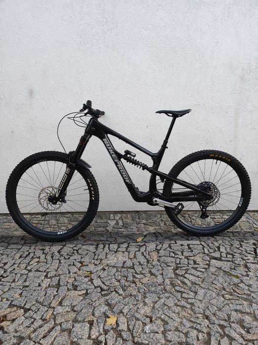 Nukeproof mega 290 L 29cali karbon rock shox