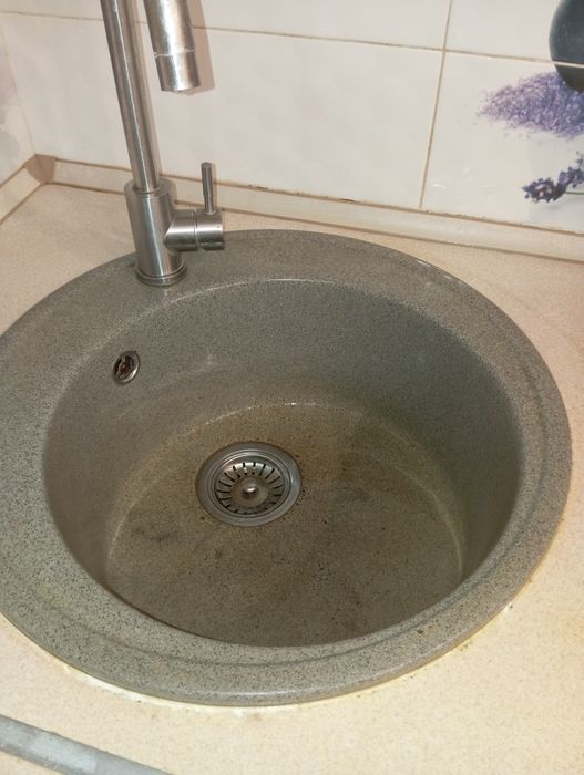 Продам б/у мийку із граніту врізну