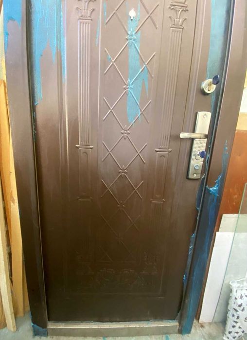 Нові двері металеві Двери входные металлические Новые на два замка