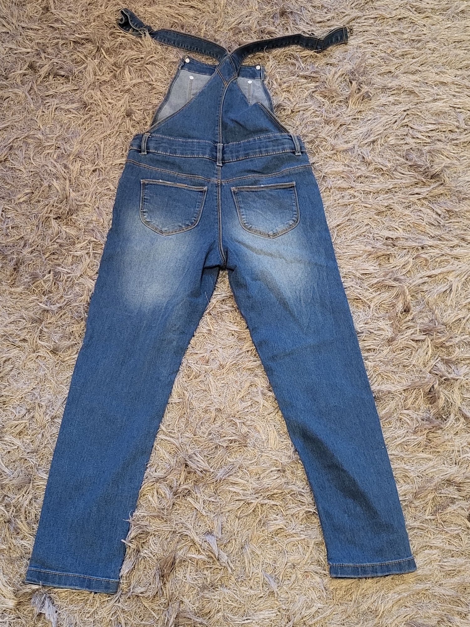 Spodnie jeansowe - ogrodniczki rozm.140