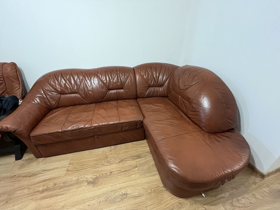 Narożnik skórzany z funkcją spania