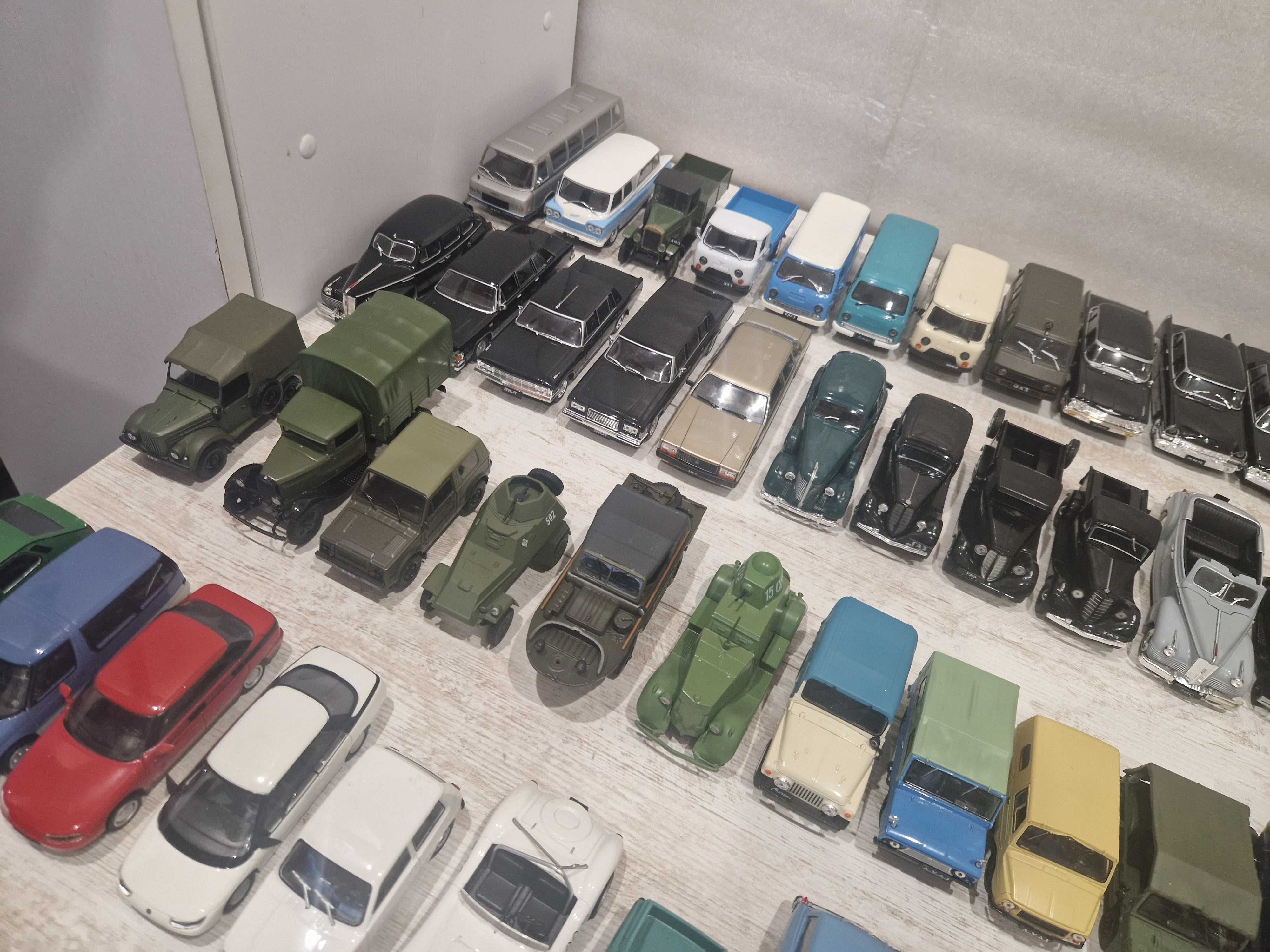 Модели авто 1:43 автолегенды СССР, журнальная серия деагостини машинки