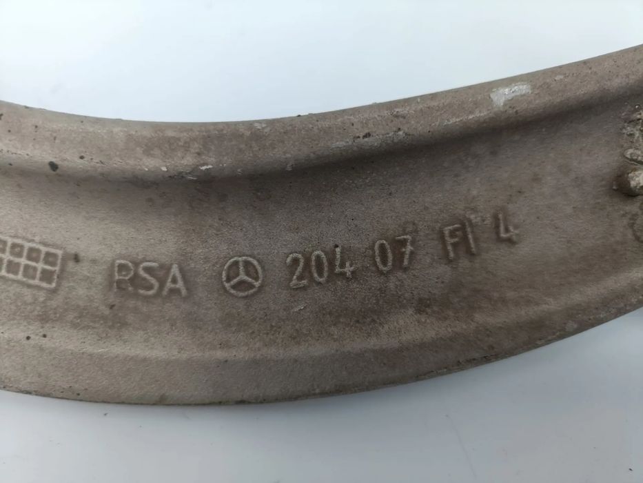 Braço de suspensão trás esquerdo MERCEDES-BENZ Classe C (W204)