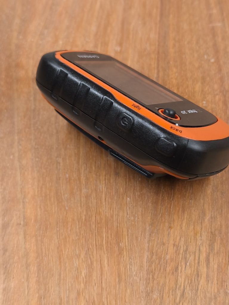 Туристичний навігатор Garmin eTrex 20