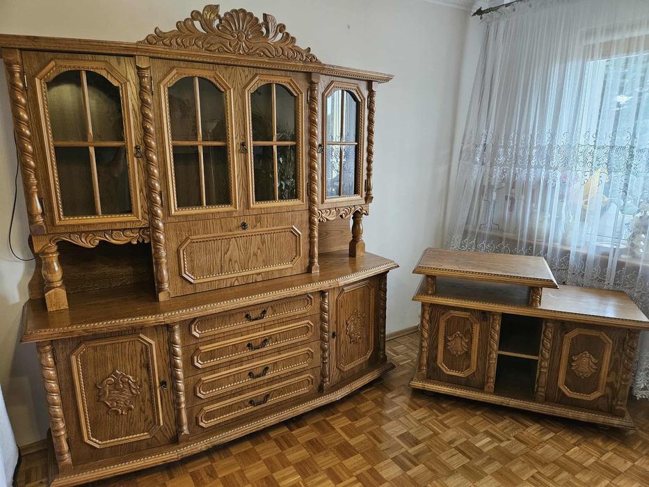 Solidna komoda z witryną + komoda rtv