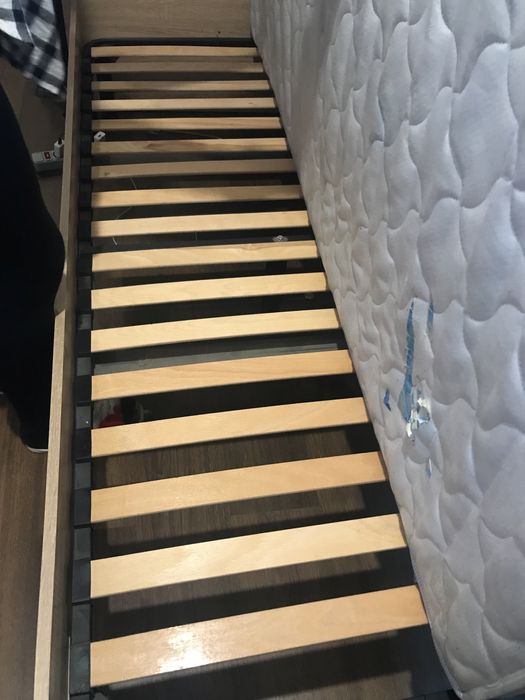 ліжко односпальне