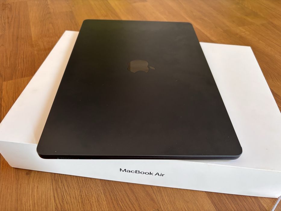 Macbook 15 M3 16/256GB 100% BATERIA GWARANCJA luty+ ETUI GRATIS