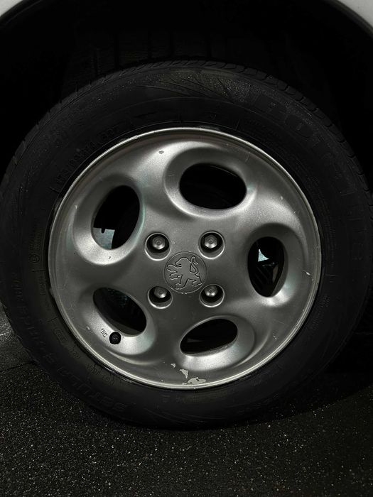 Peugeot 206 Silvercrest 1.4 Gasolina (2003)