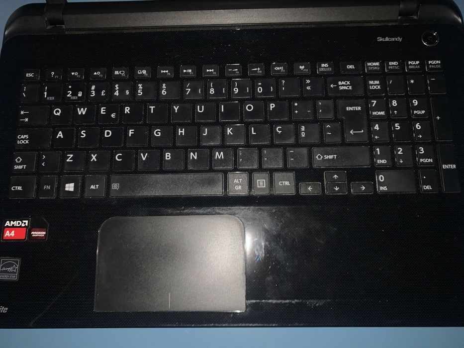 Computador portátil TOSHIBA Satellite L50