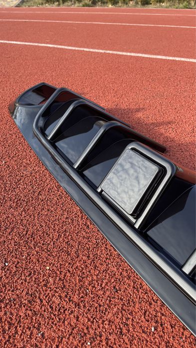 Диффузор накладка спойлер бампера Infiniti Q50 Инфинити Ку50 сплиттер