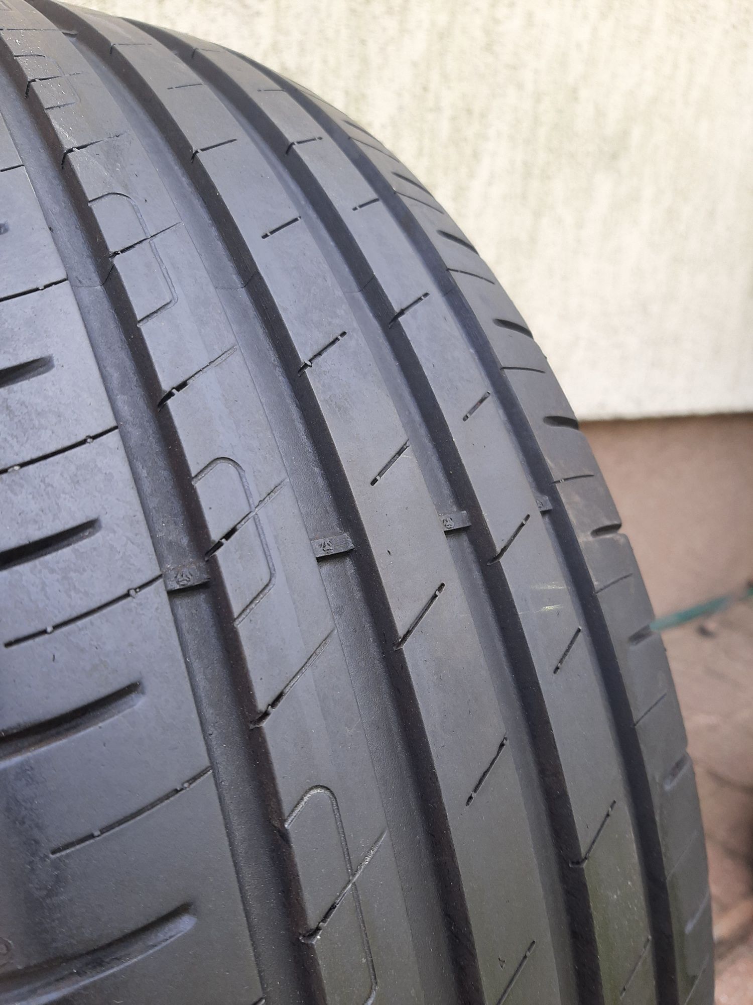 1x Opona letnia 205/60R16 GoodYear EfficientGrip / 2023r 6mm