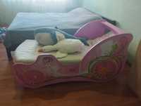 Кроватка для дівчинки