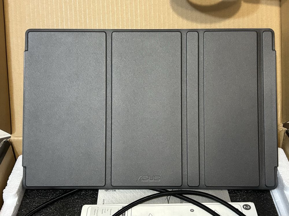 Портативний монітор Asus MB14AC