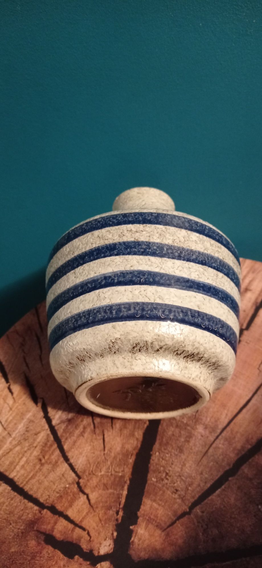 DDR wazon ceramiczny w granatowe paseczki sygnowany nr 3044