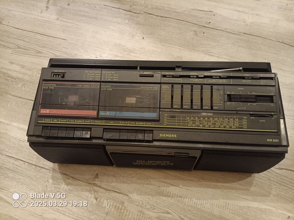 Radiomagnetofon Siemens RM 840 SUPER WOOFER BOOMBOX