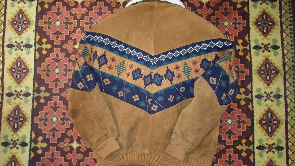 Куртка замшева,дуже тепла