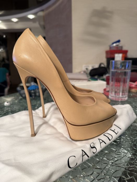 Casadei оригинал 39 размер