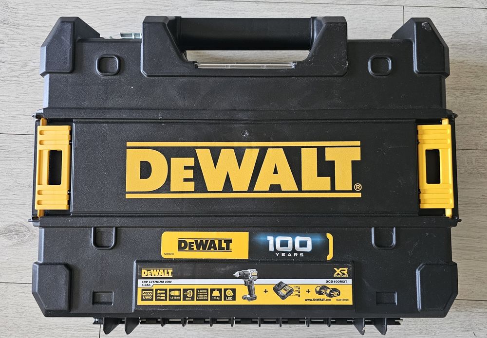 Wkrętarka z udarem dewalt DCT100 limitowana