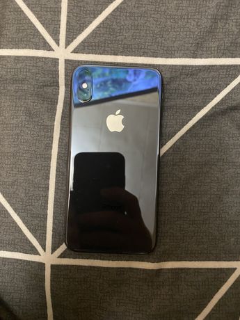 Продам Б/У Apple iPhone X 64 Gb