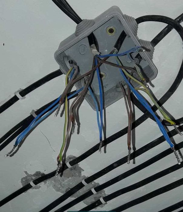 Електрик - Електромонтаж - Послуги досвідченого електрика!!!