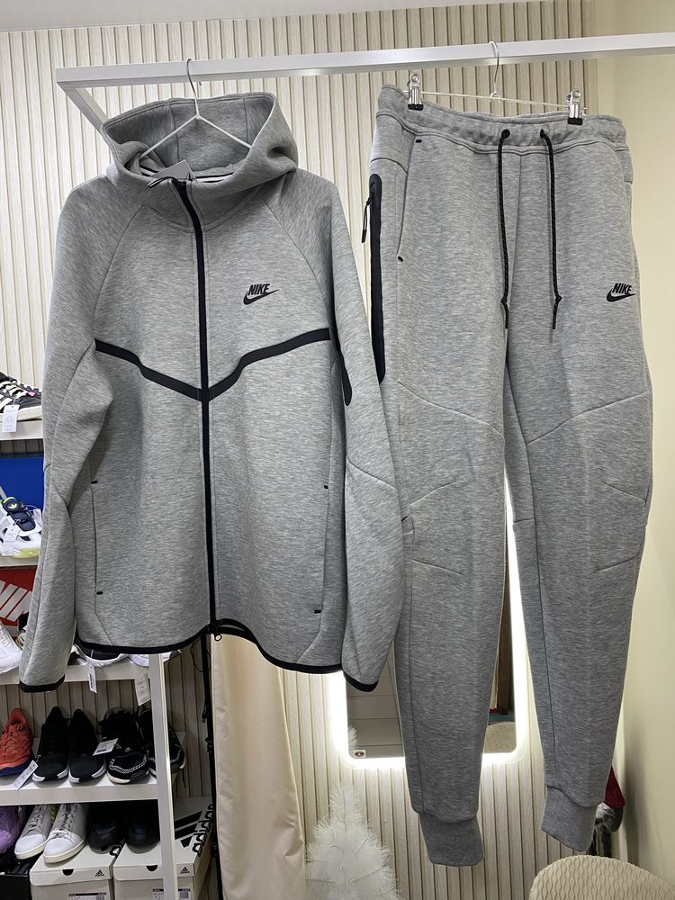 костюм Nike tech fleece