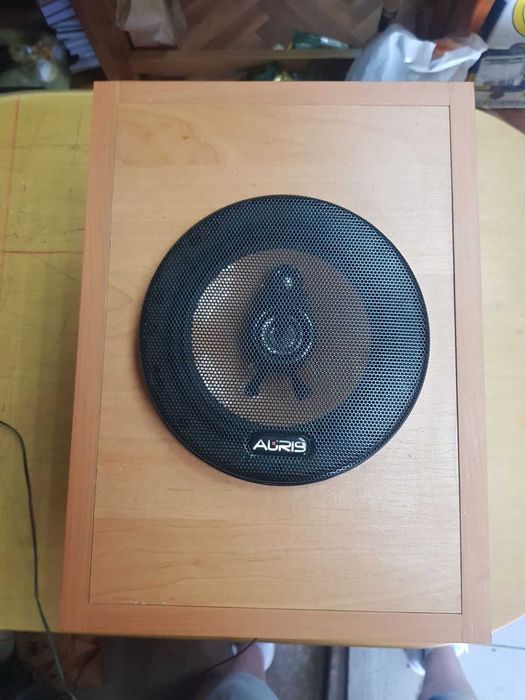 Колонки аудио . Auris