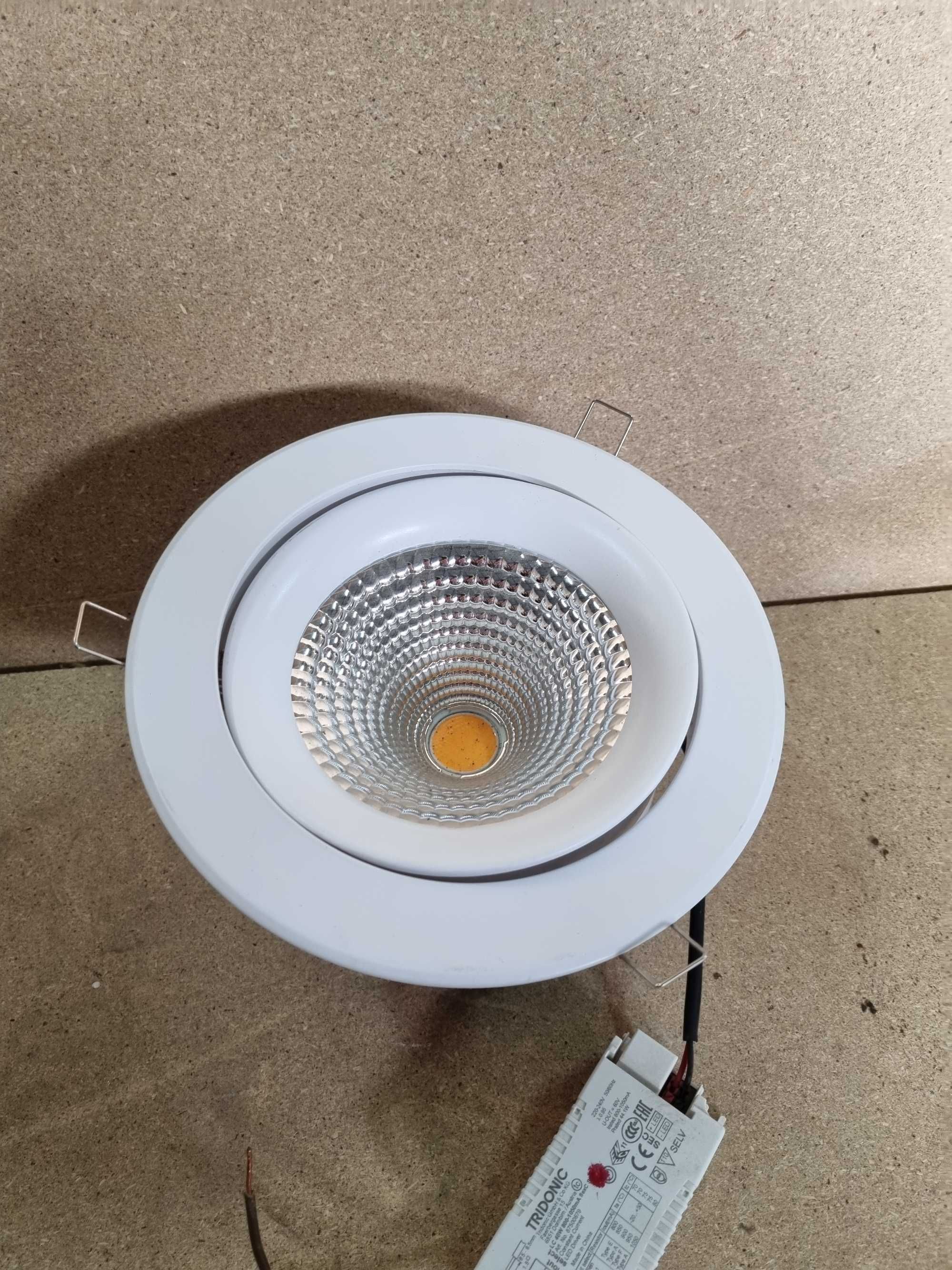 lampy halogenowe led CEL MONA 2