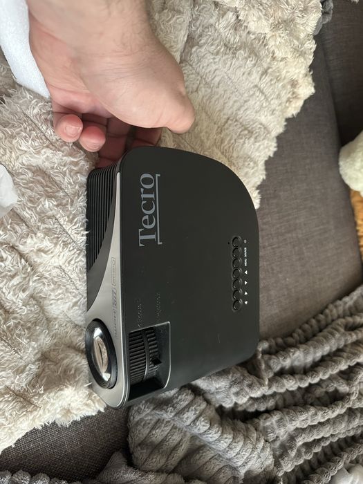Мультимедійний проектор Tecro PJ-1020