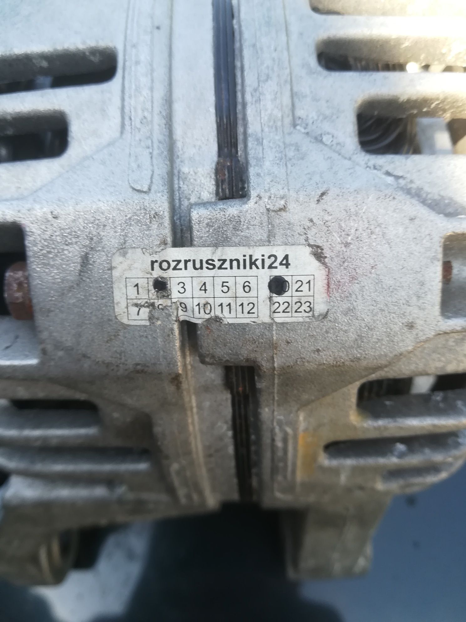 Генератор новий 12 вольт.
