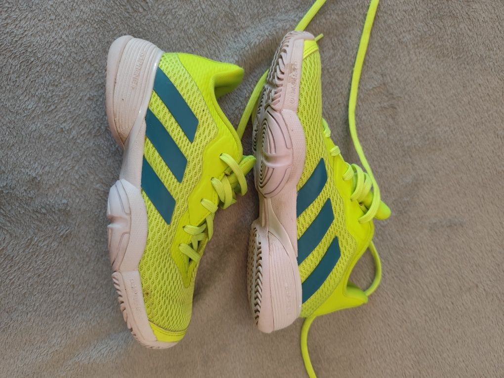 Adidas Barricade rozmiar 33