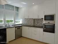 Apartamento T2 para arrendamento - Damaia Cima