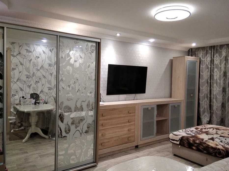 Продам 2 ком на ХТЗ. Бригады Хартия ул., дом 89