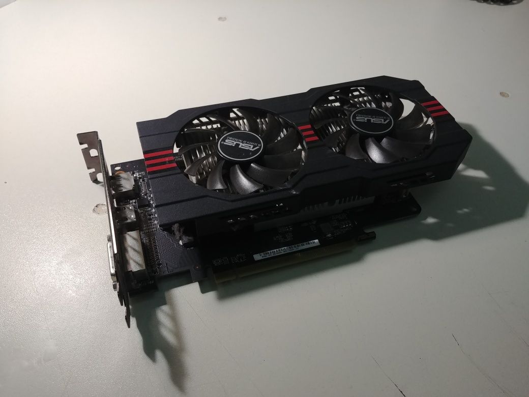 RX 560 ASUS 4 gb повністю працює