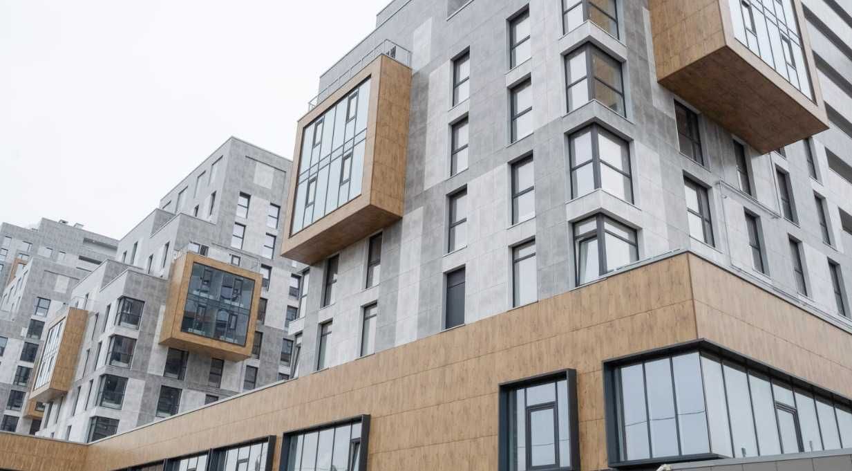 Продам 2к кв. на Победе 4,в ЖК Пятый Континент с новым ремонтом.Победа