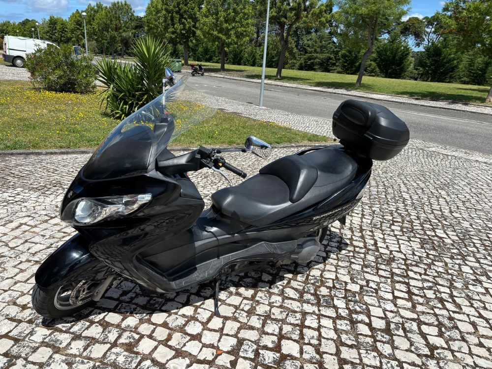 Suzuki Burgman 400