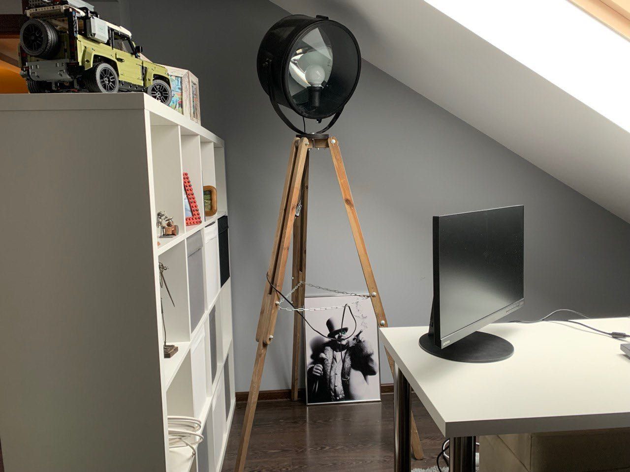Lampa stojąca do salonu Loft