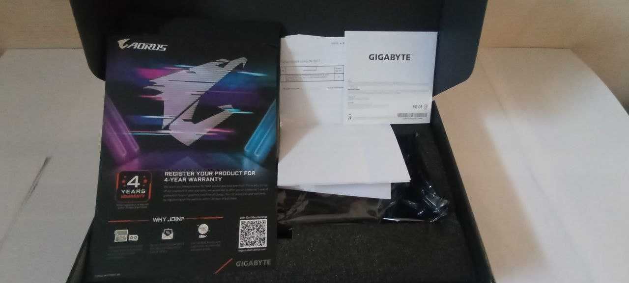 Продам GIGABYTE GeForce RTX 3080 GAMING OC 12G на гарантії