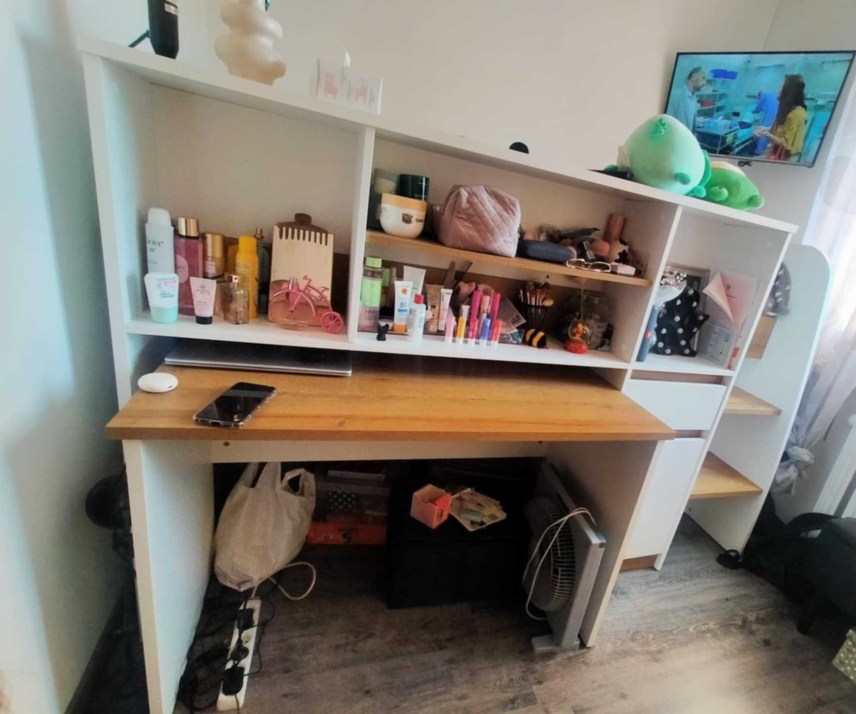 Łóżko/antresola z wysuwanym biurkiem