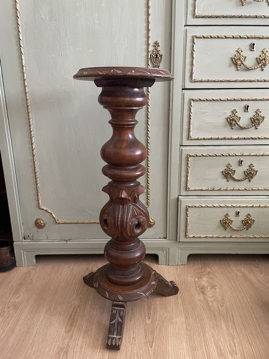Mesa de apoio em madeira