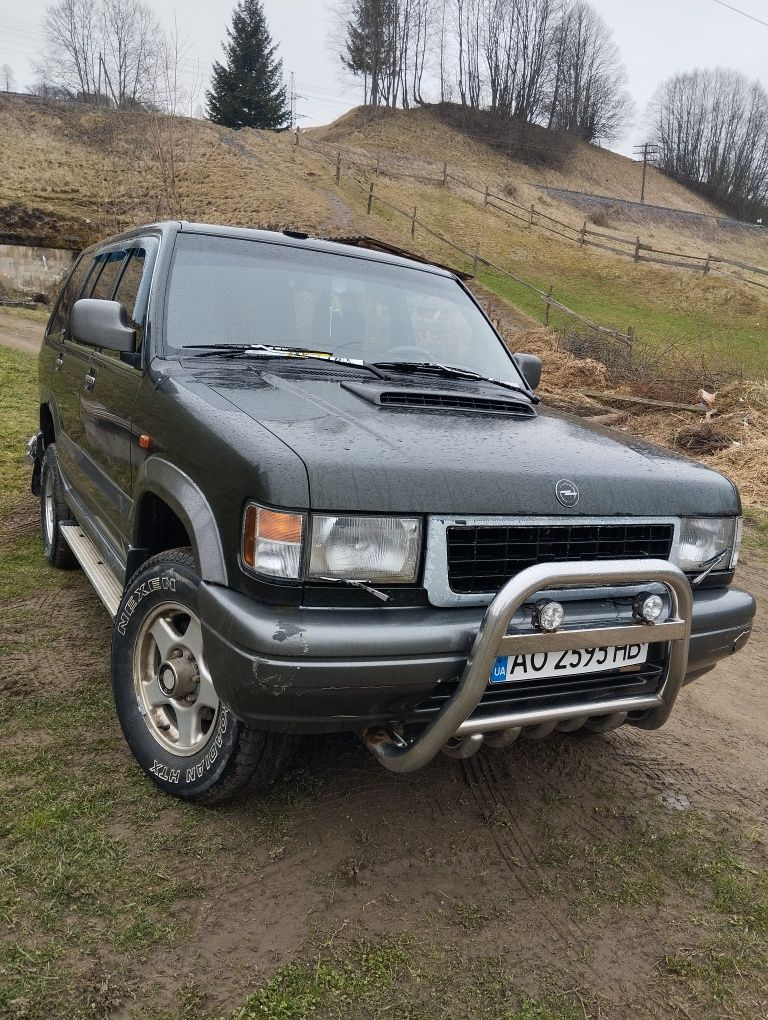 Продам Опель монтерей 3,1