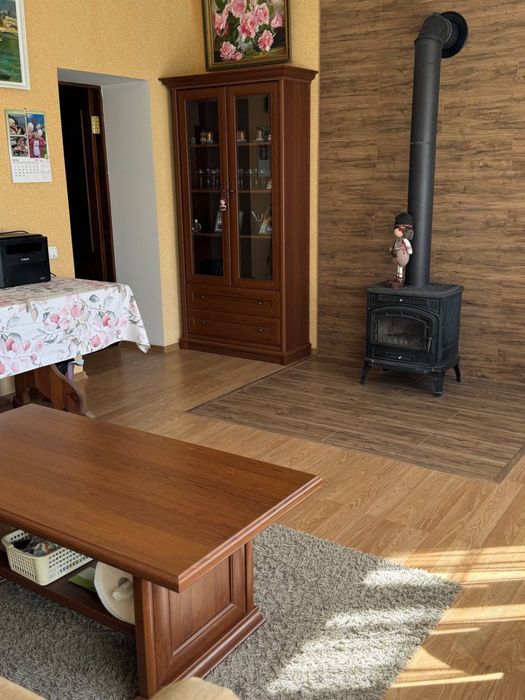 Продам шикарный 2 эт дом  берег реки Новоселовка