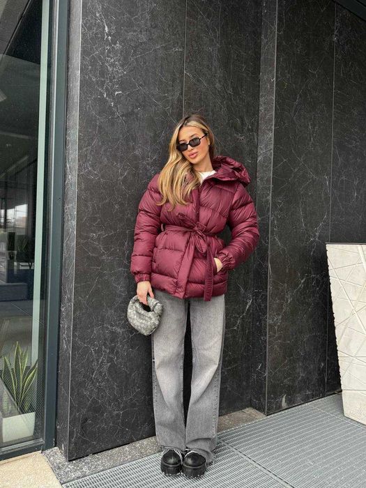 ТЕПЛО! Зимова куртка-пуфер S M L знімний капюшон молочний бордо